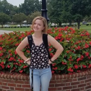 Meet your Posher, Aliza